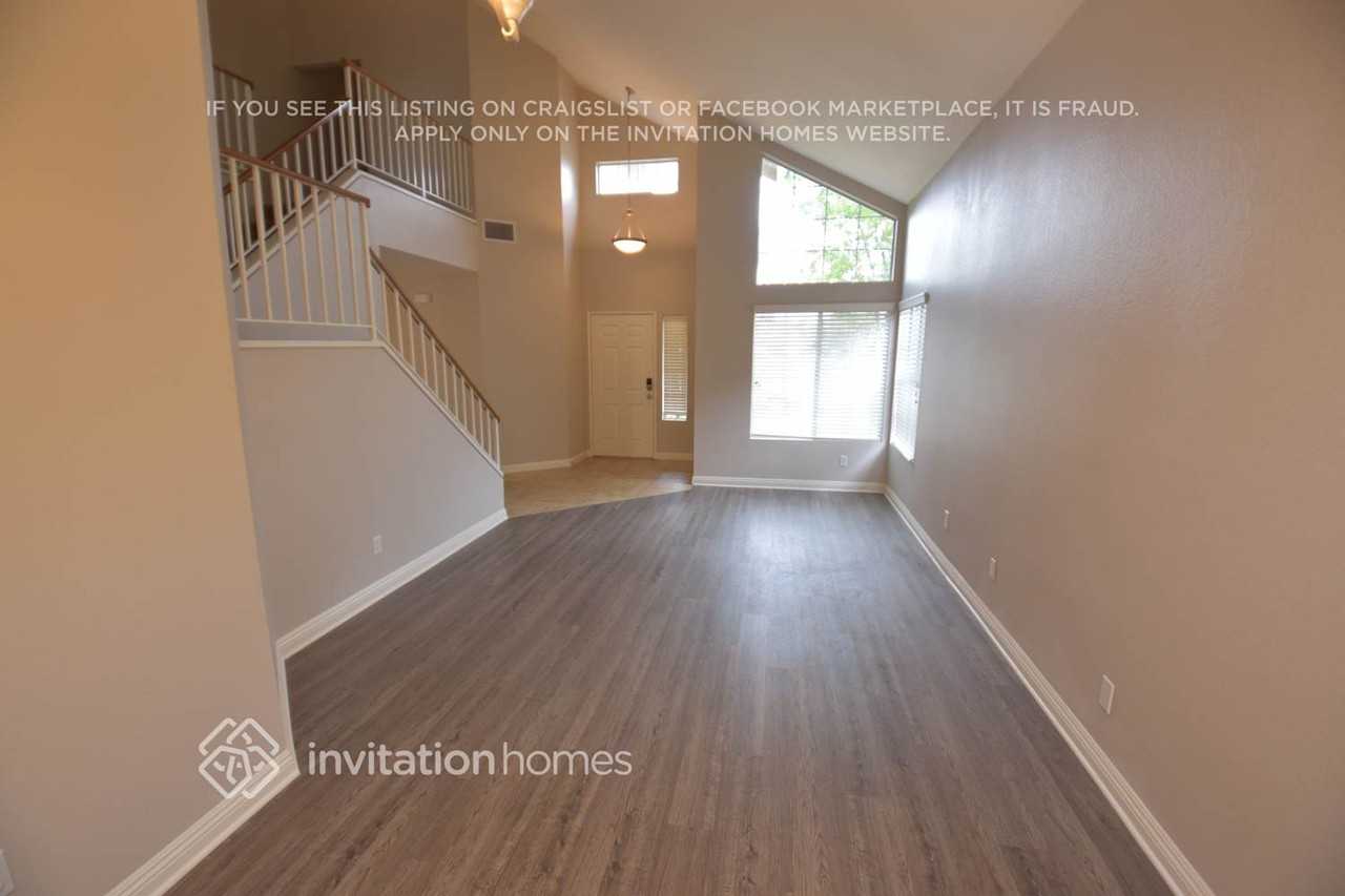 39912 Osprey Rd - Photo 3 of 14