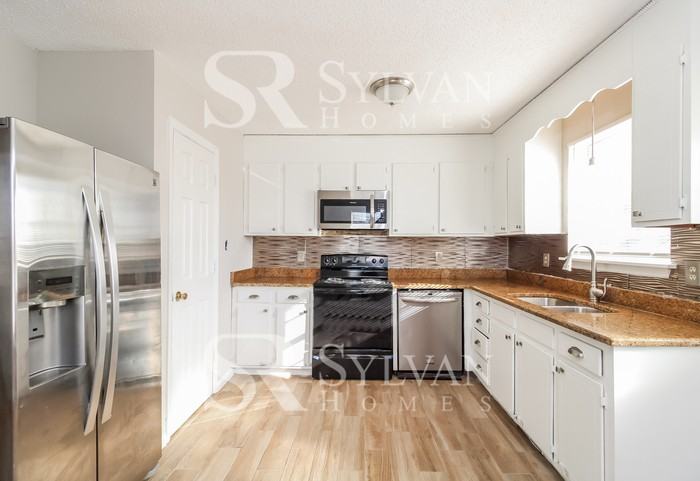 239 S English St - Photo 6 of 16