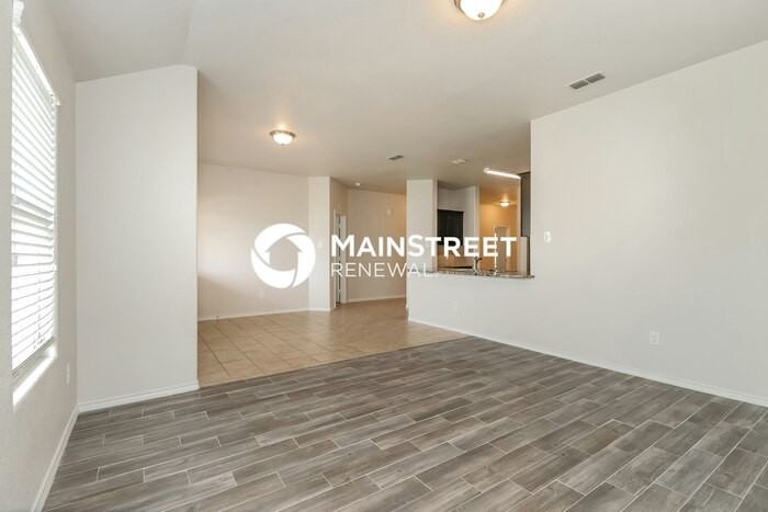 2604 Mill Springs Pass - Photo 4 of 16