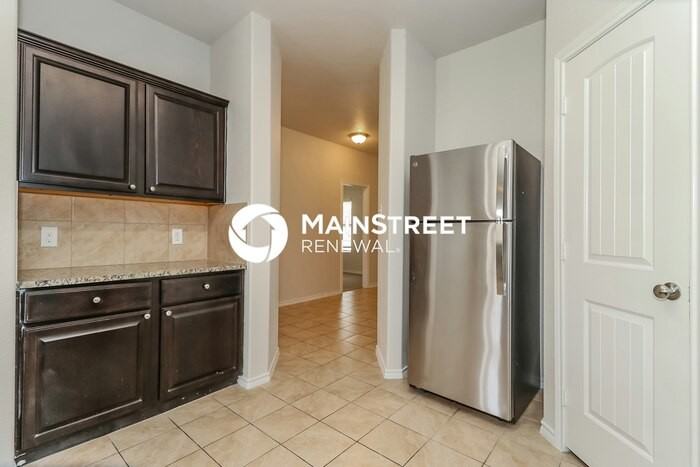 2604 Mill Springs Pass - Photo 7 of 16