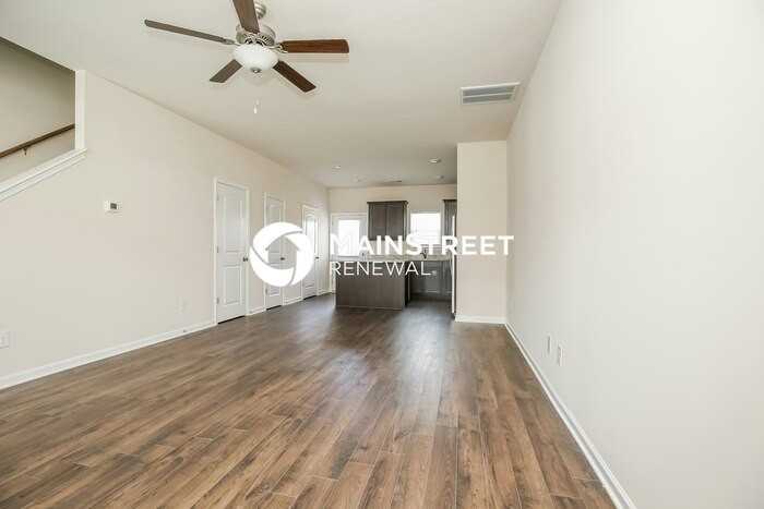 1075 Arlene Dr - Photo 5 of 17