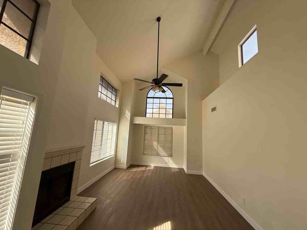 2049 N Sunset Dr - Photo 4 of 15