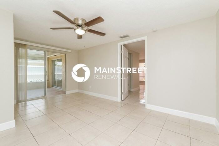 6215 Westport Dr - Photo 3 of 16