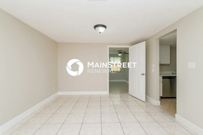 6215 Westport Dr - Photo 5 of 16