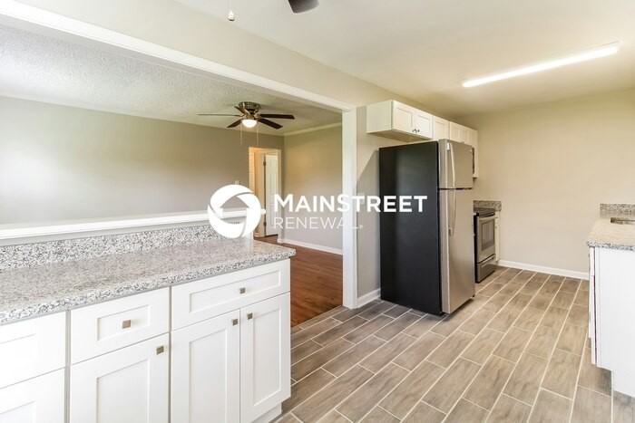 1405 Wayside Dr - Photo 7 of 16