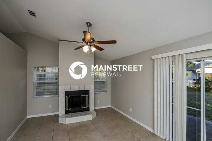 1449 Ashboro Cir Se - Photo 5 of 16