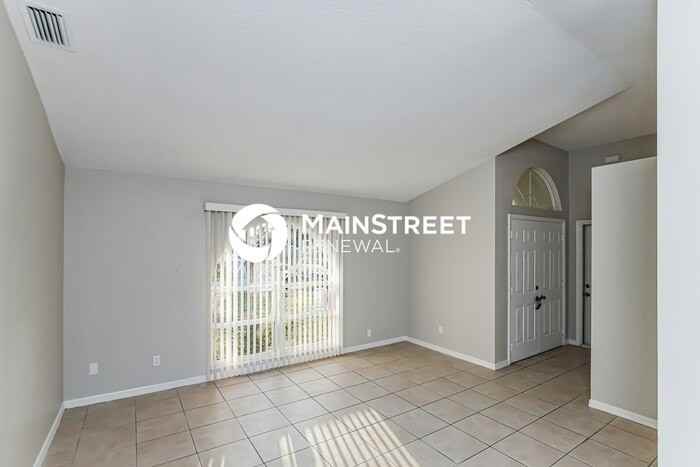 1449 Ashboro Cir Se - Photo 6 of 16