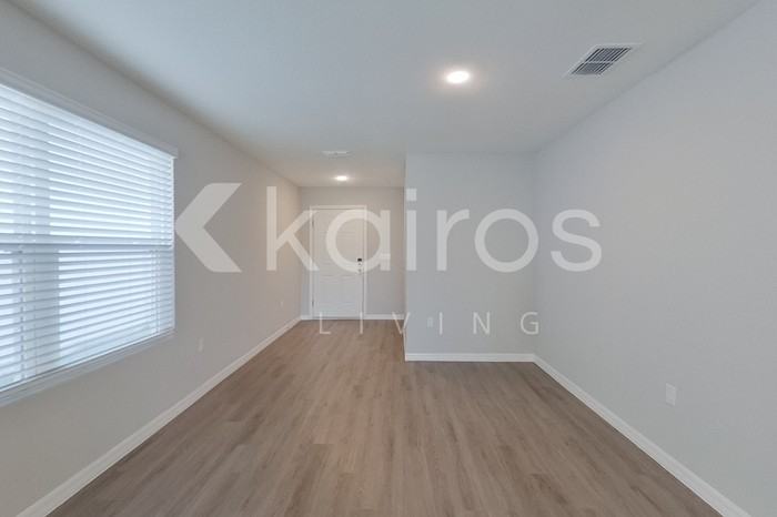 8661 Sw 43rd Ter - Photo 4 of 25