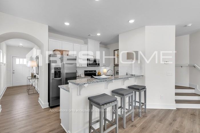 53 Southport Cir - Photo 3 of 17