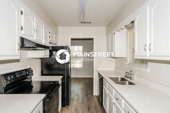 4786 Greenlawn Cv - Photo 6 of 18