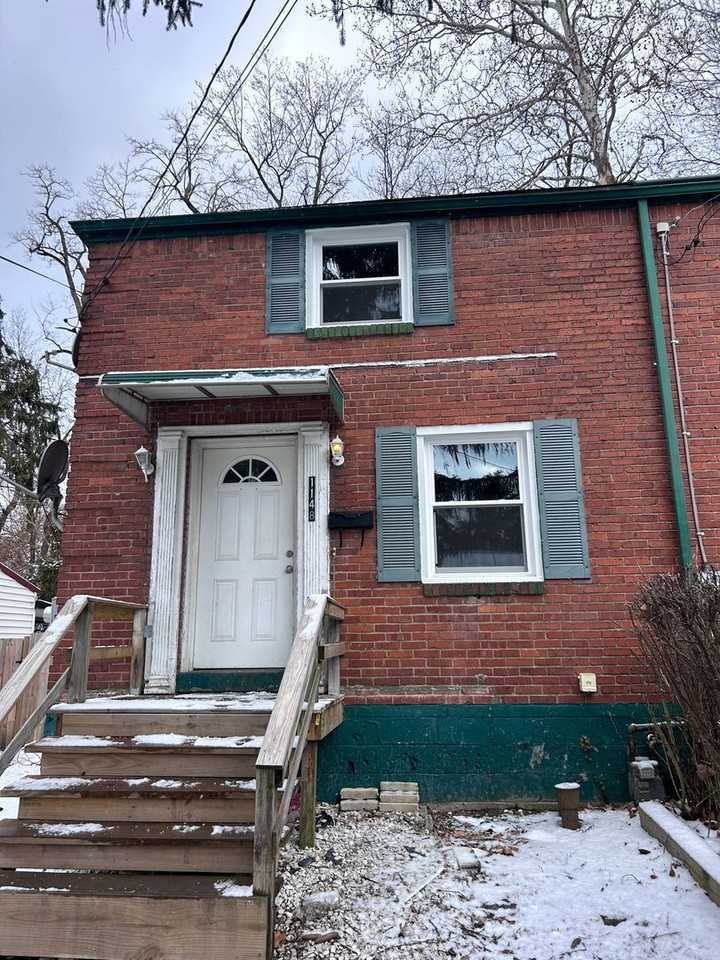 1148 New Hampshire Dr - Photo 2 of 18