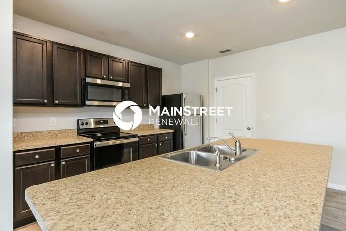 703 Kindred Ln - Photo 7 of 16