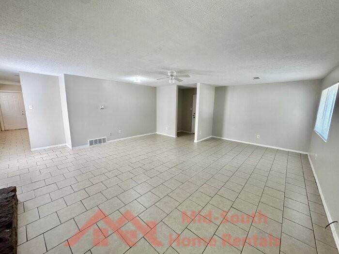 4579 Buffer Dr - Photo 4 of 24