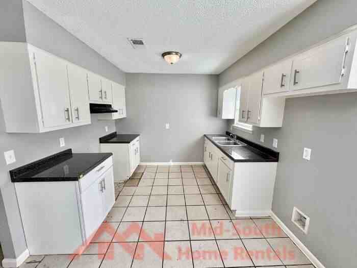 5168 Corkwood Dr - Photo 5 of 19