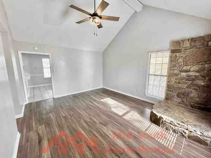 7312 Country Side Rd - Photo 5 of 31