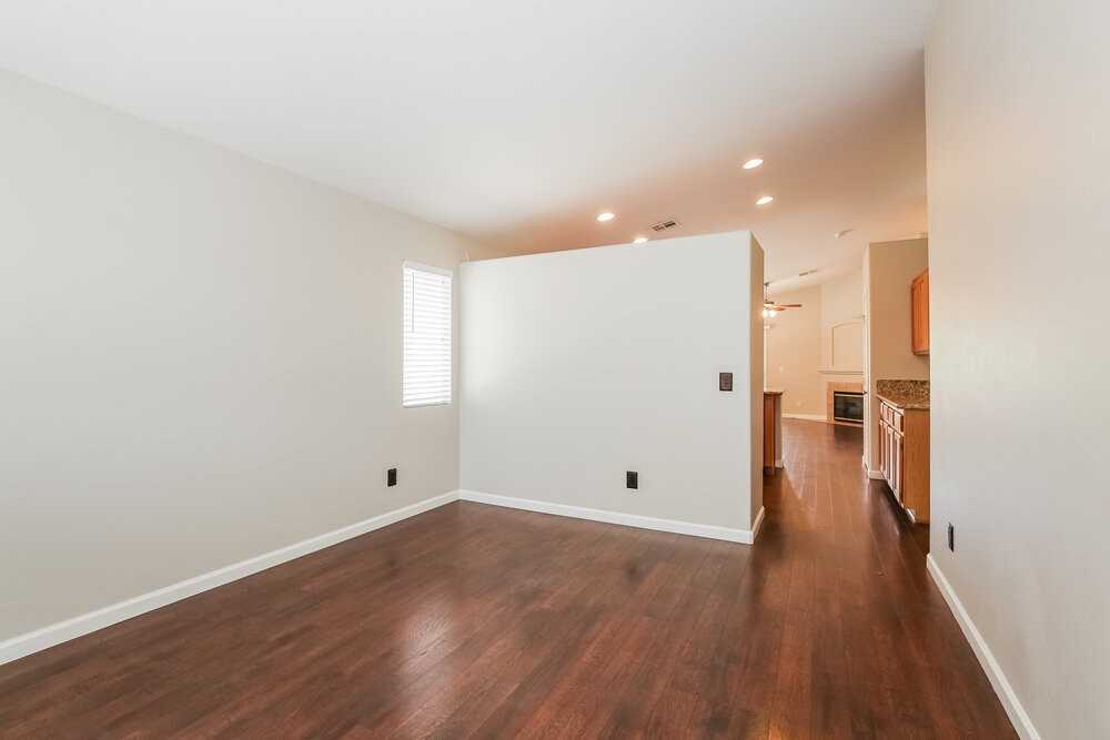 9008 Crooked Shell Ave - Photo 5 of 16