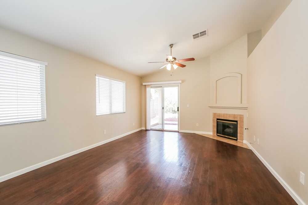 9008 Crooked Shell Ave - Photo 6 of 16