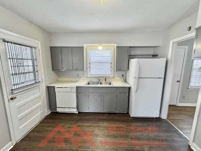 3594 W Sutton Dr - Photo 6 of 21