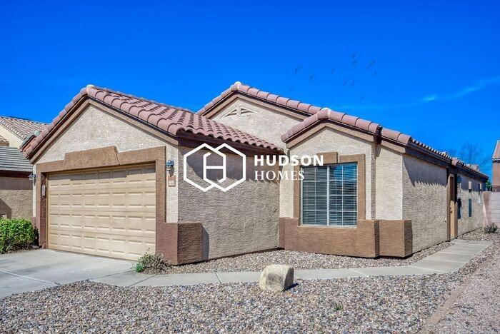 10916 E Clovis Ave - Photo 3 of 27