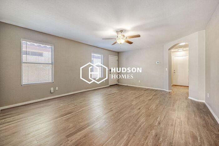 10916 E Clovis Ave - Photo 4 of 27