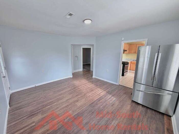 3738 Townes Ave - Photo 5 of 23