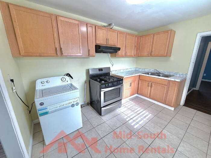 3738 Townes Ave - Photo 7 of 23