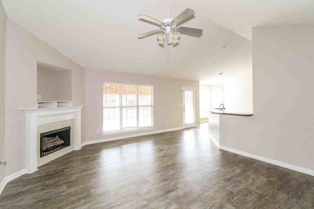 6179 Sandbourne E - Photo 5 of 17