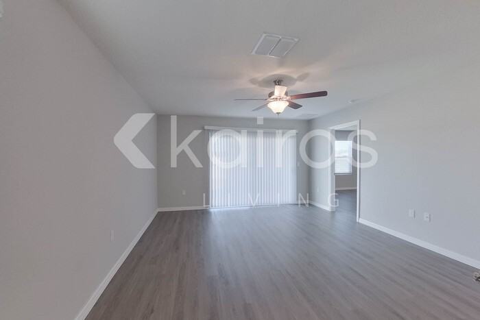 8533 Sw 43rd Ter - Photo 7 of 29