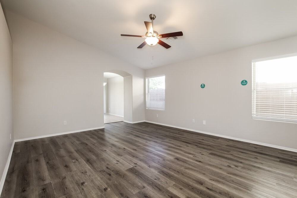 15434 W Gelding Dr - Photo 4 of 16