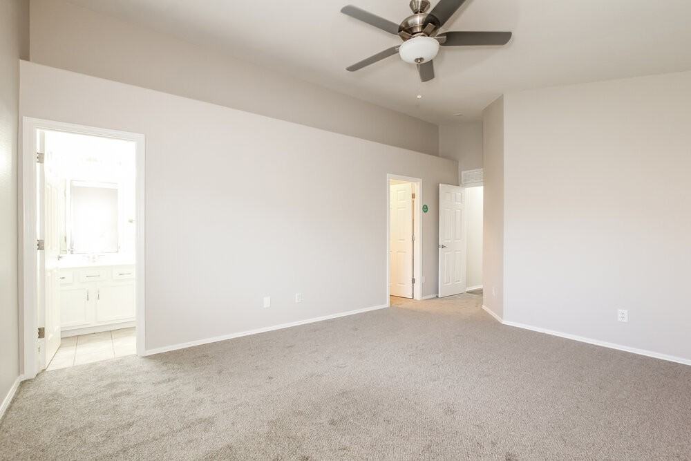 15434 W Gelding Dr - Photo 7 of 16