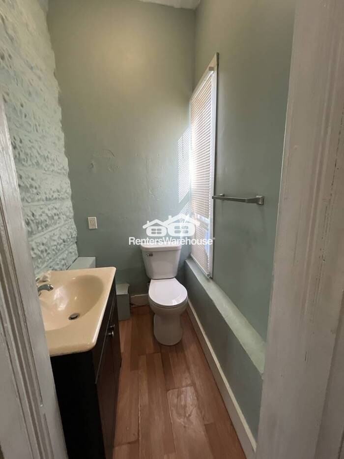 6706 Raymond Ave - Photo 3 of 8