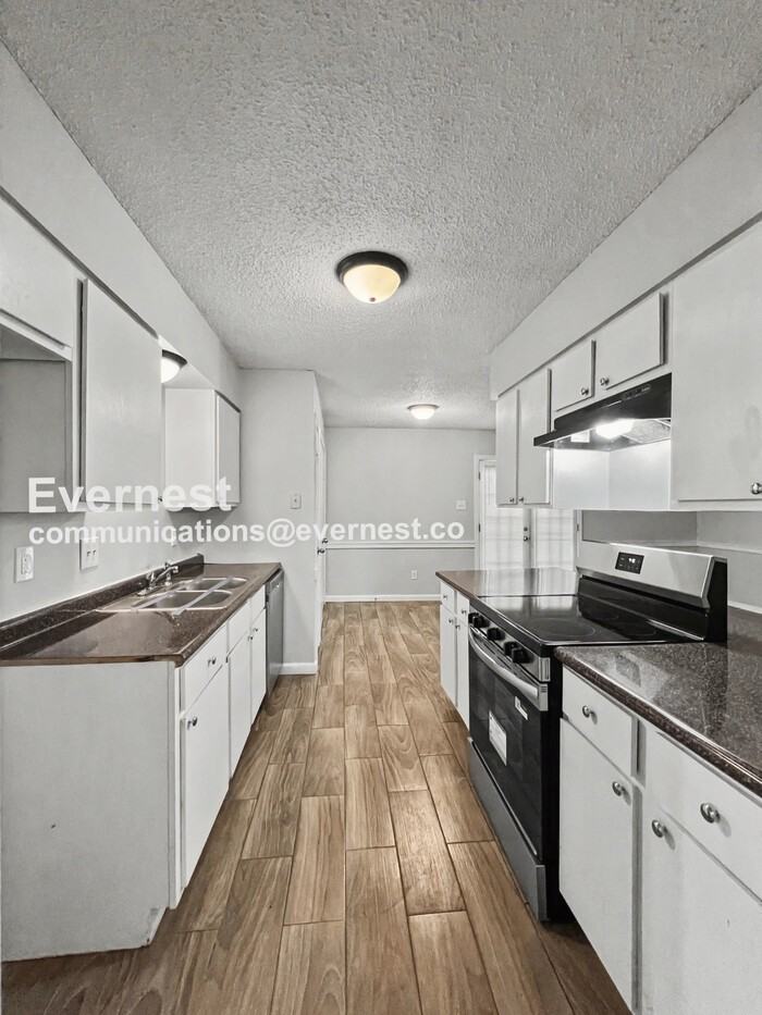 5733 Woodbourne Ct - Photo 2 of 21