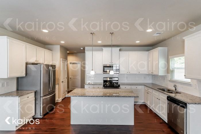 155 Orchard Ln - Photo 2 of 5