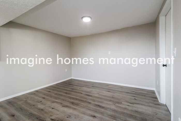 3924 Trappers Ct - Photo 5 of 17