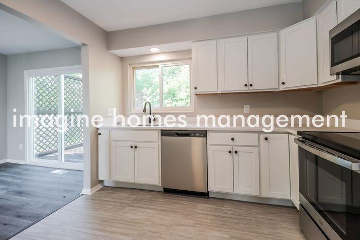 3924 Trappers Ct - Photo 7 of 17