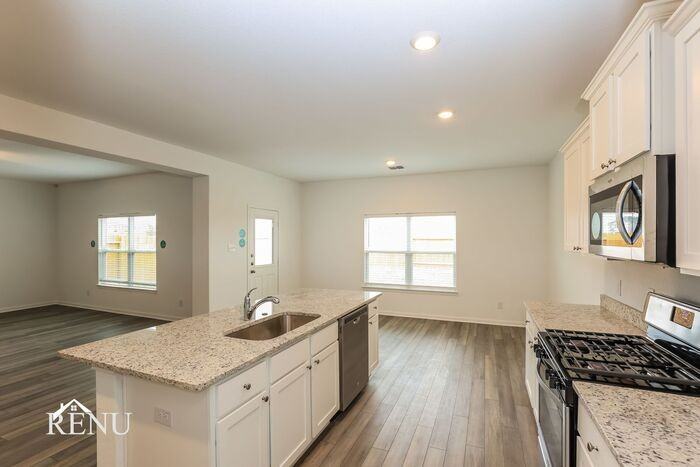 2934 Jackson Smt - Photo 6 of 25