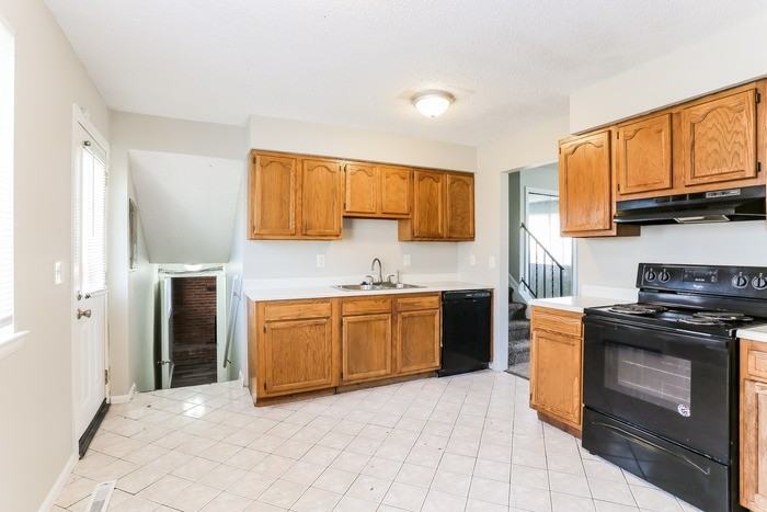 2710 Moundcrest St - Photo 7 of 13