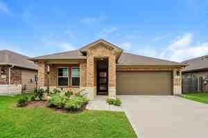 featured image of 1022 Modesto Dr