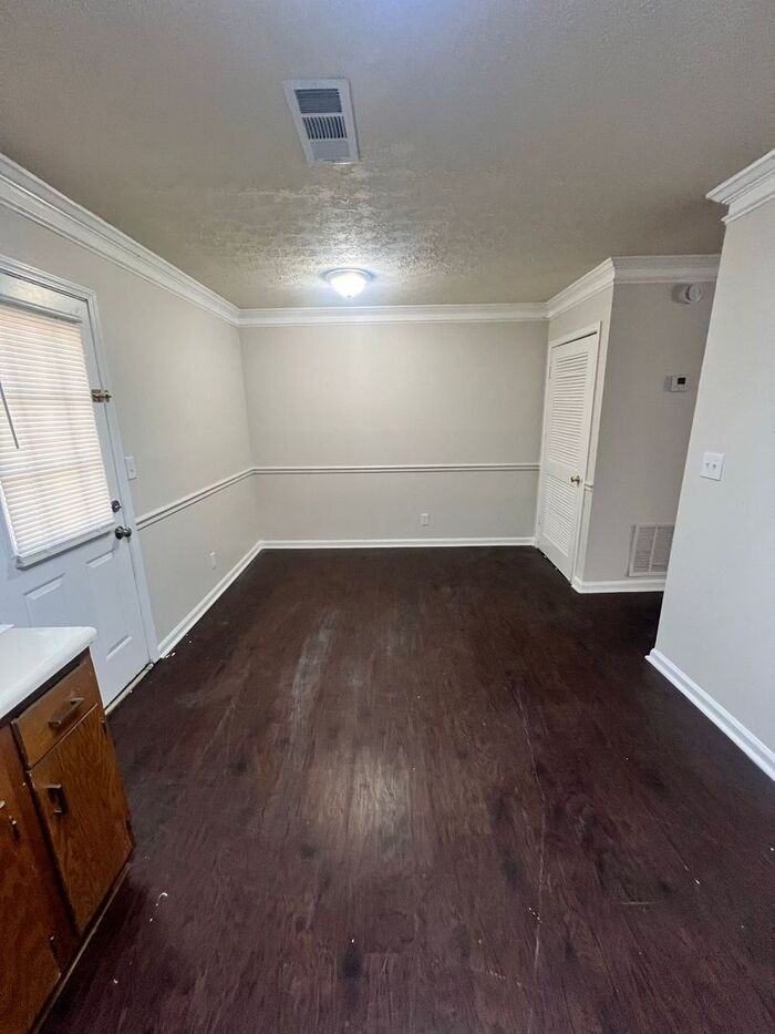 3127 Sarah Lou Dr - Photo 3 of 11