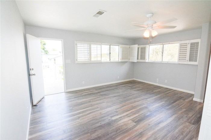 2226 Etiwanda St - Photo 2 of 17