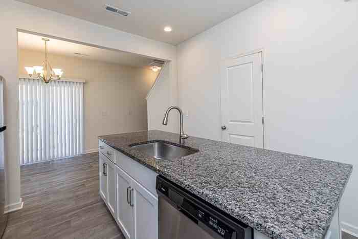 14141 Clayborn St - Photo 4 of 13