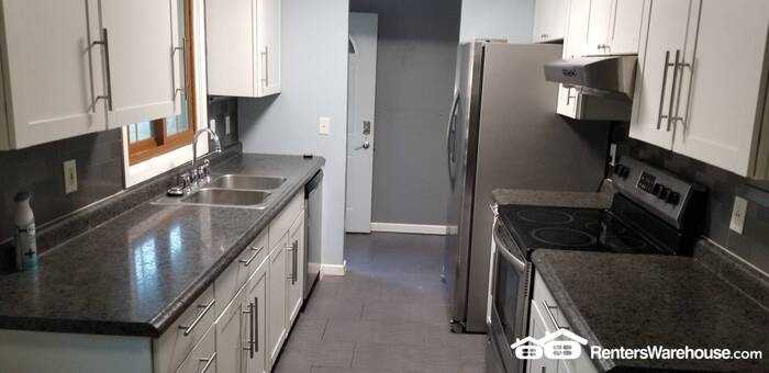 7140 Imperial Ave S - Photo 2 of 25