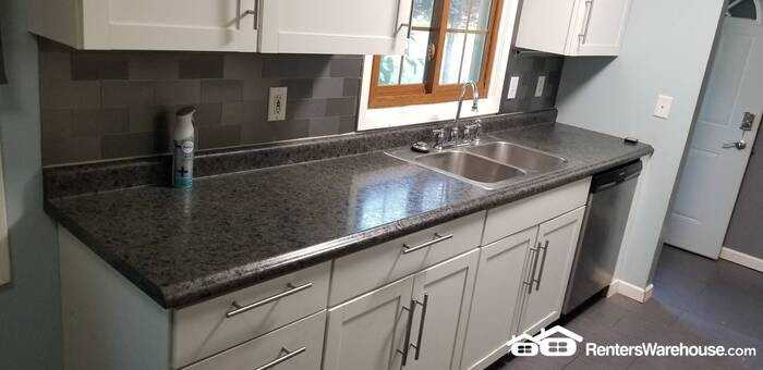 7140 Imperial Ave S - Photo 3 of 25