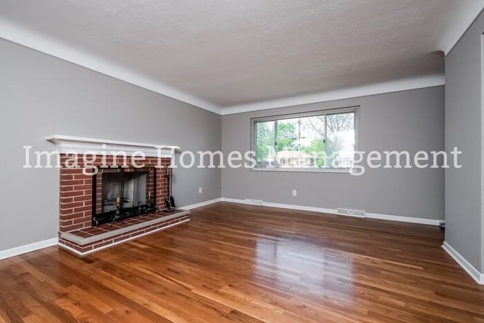 4619 Duneden Ave - Photo 5 of 22