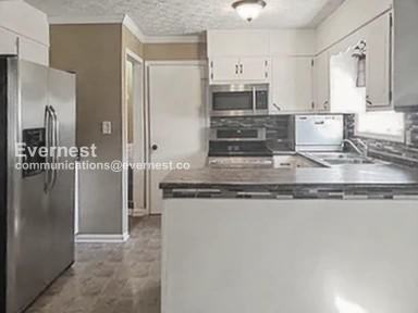 2131 Oland Cir - Photo 3 of 22