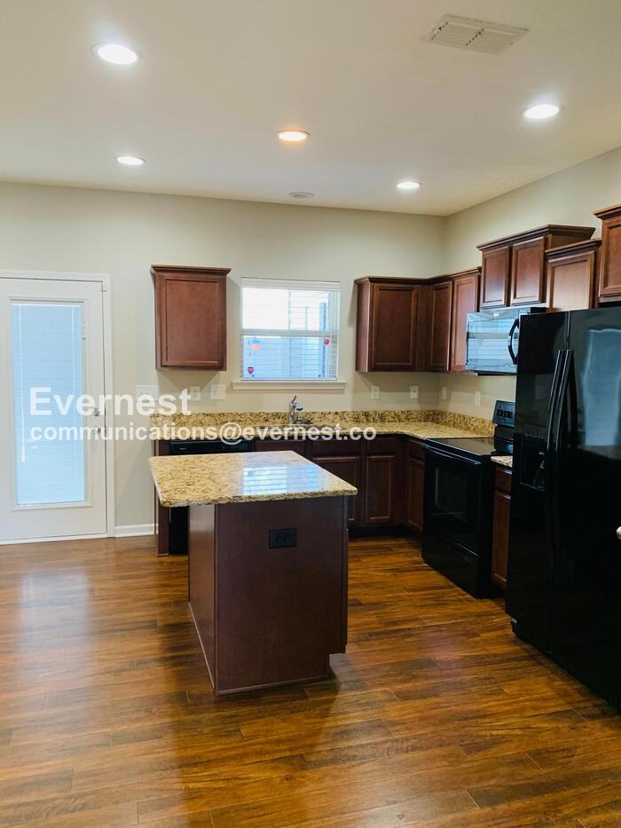 4159 Saddlecreek Way - Photo 3 of 22