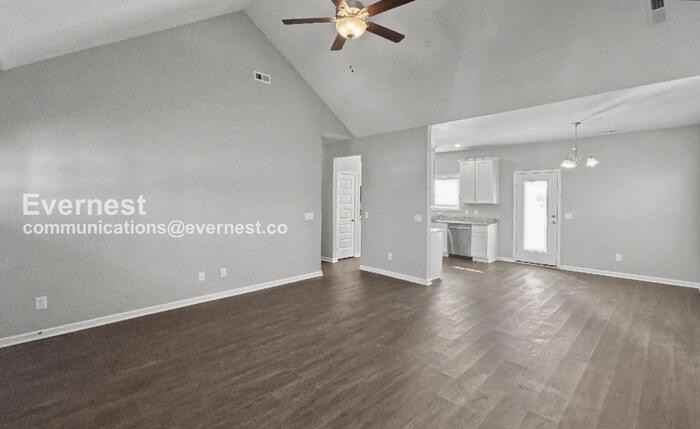 1405 Pipeline Ave - Photo 7 of 27