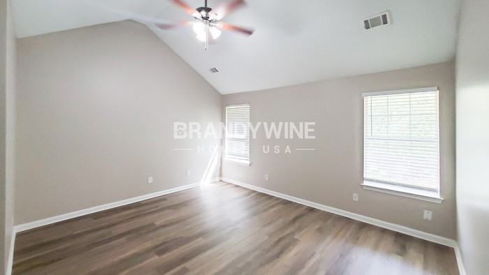 8702 Goswell Dr - Photo 7 of 17