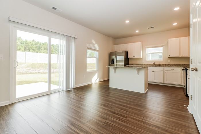 368 Augustine Dr - Photo 5 of 11