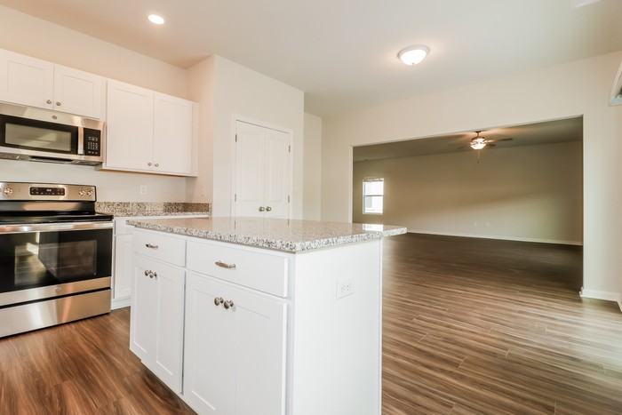 368 Augustine Dr - Photo 6 of 11